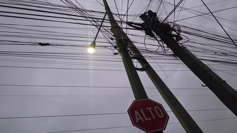 Aunque casi todo funcione inalambrico, los cables aun importan
