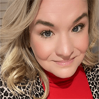 Dayna Hahn Headshot
